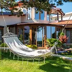 Sunny House Izgrev * בלצ'יק