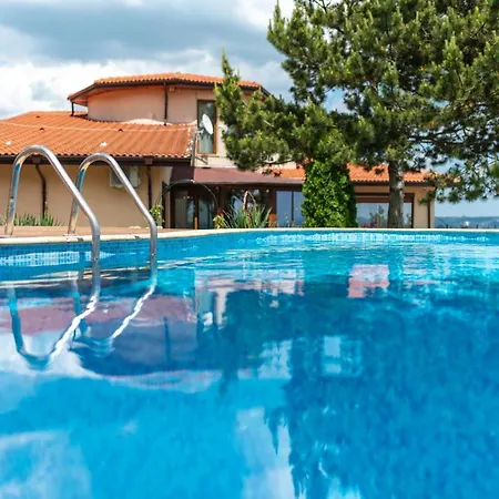 Sunny House Izgrev Μπαλτσίκ
