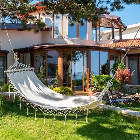 Sunny House Izgrev * بالشيك