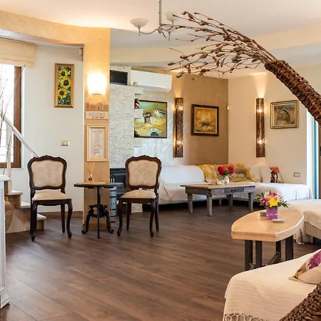 Sunny House Izgrev * Μπαλτσίκ