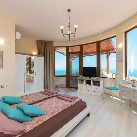 Sunny House Izgrev