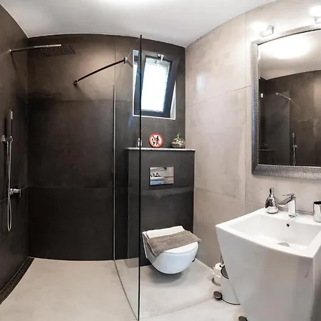 Sunny House Izgrev * بالشيك