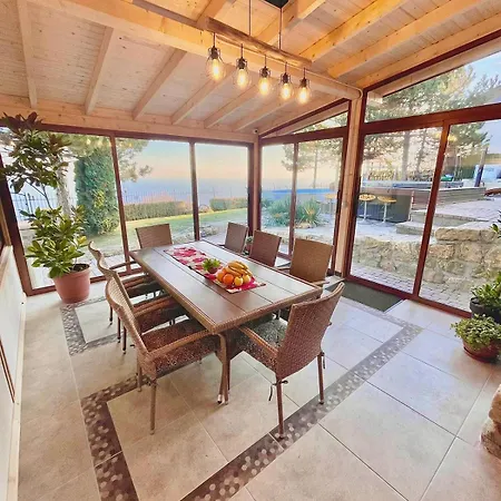 Sunny House Izgrev * بالشيك