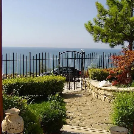 Sunny House Izgrev Villa