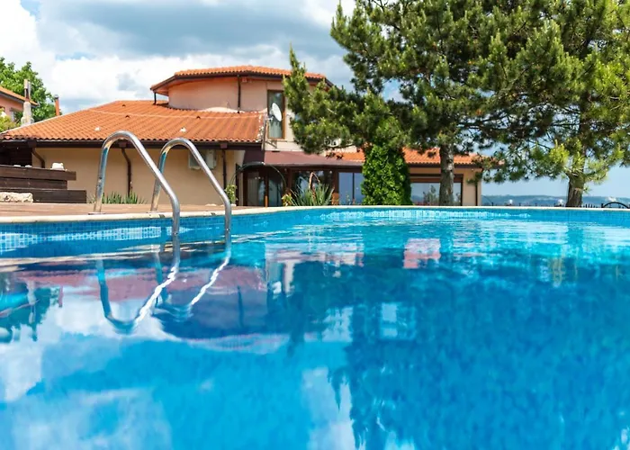 Sunny House Izgrev Balchik