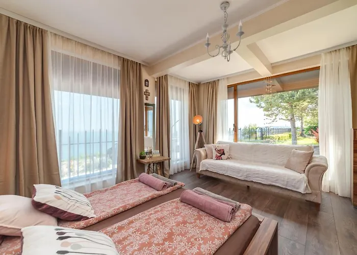 Sunny House Izgrev Villa